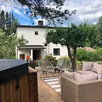 Vila Edengard, Next To Lohja