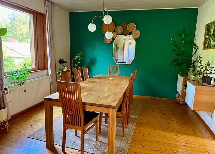 וילה Edengard, Next To *