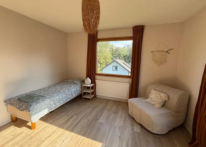 Edengard, Next To וילה