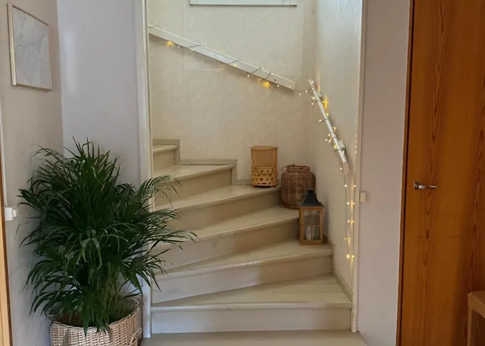 Edengard, Next To וילה